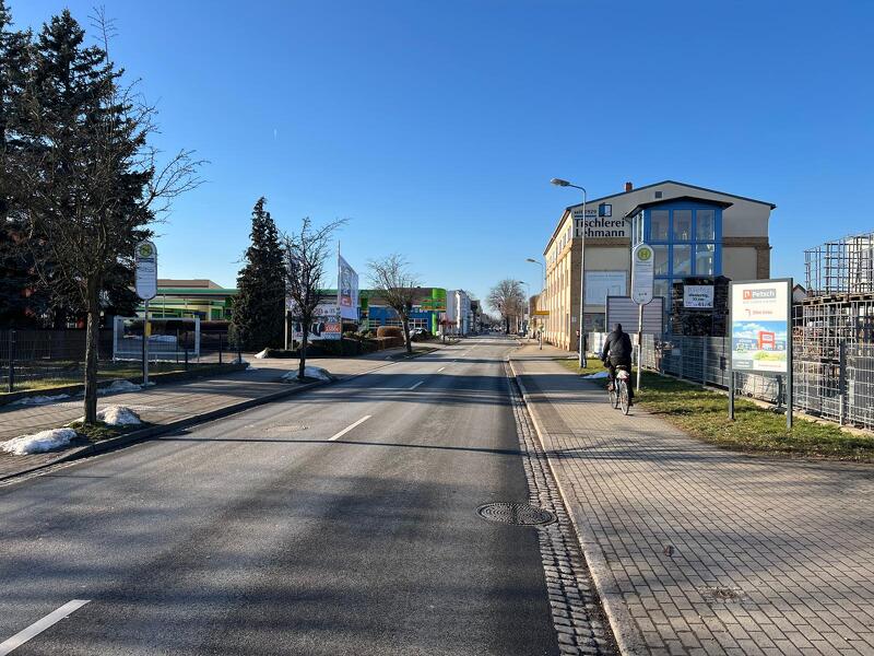 Unsere letzte Fläche im Erdgeschoss: ca. 650 m² große Lager- und Hallenfläche in Weisswasser zu vermieten (auch teilbar)