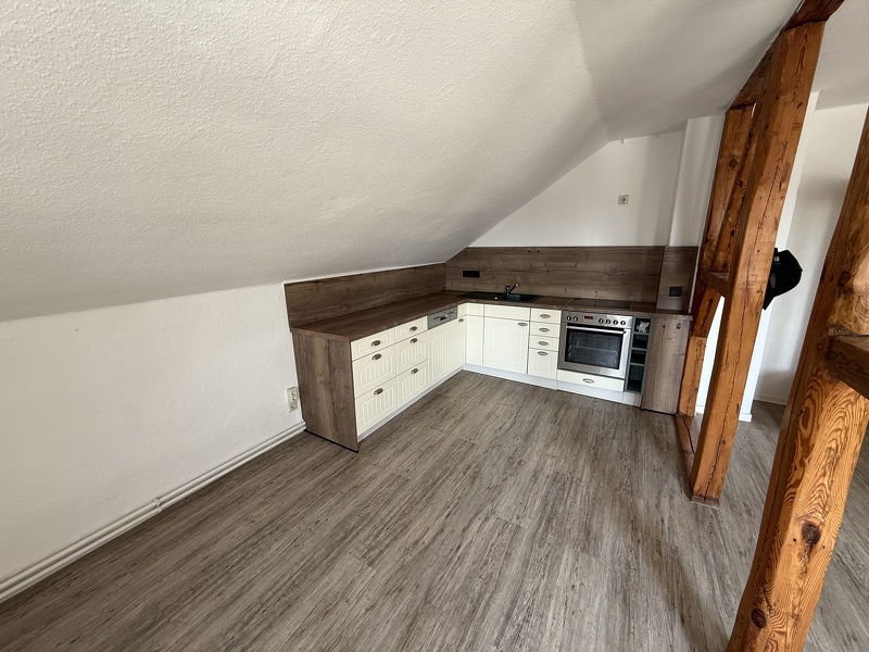 2-Raum-Wohnung mit Einbauküche in Weisswasser zu vermieten